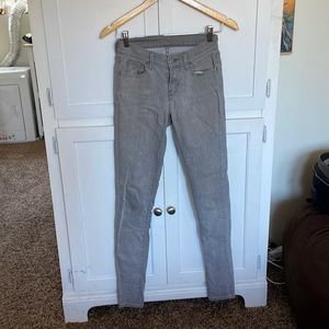Super cute grey Levi skinny jeans size. Tag is MIA but they fit like a 26 width